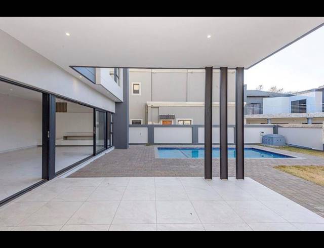 4 BEDROOM HOUSE FOR SALE IN CLEARWATER ESTATE